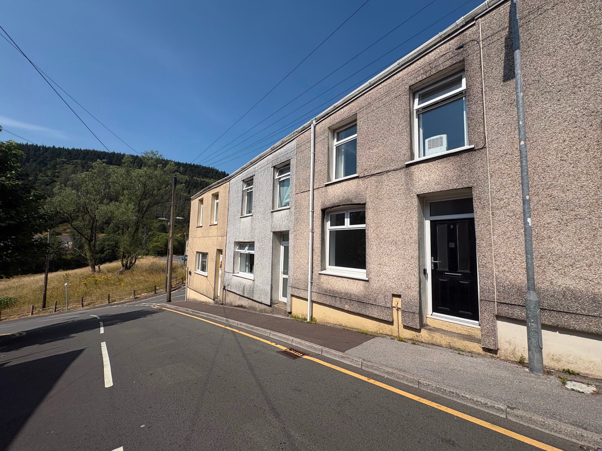 House Jersey Road in Blaengwynfi