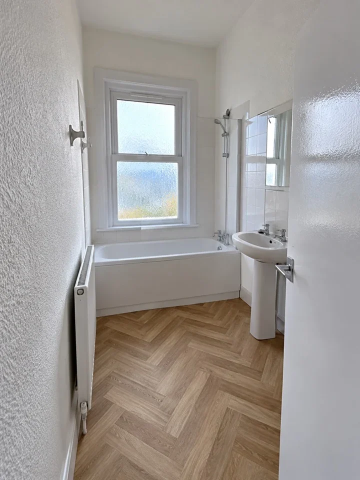 Flat Selwyn Road in Greater London