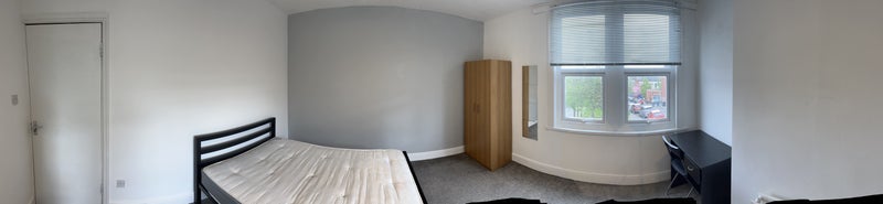 Room Back Hartley Grove in Leeds