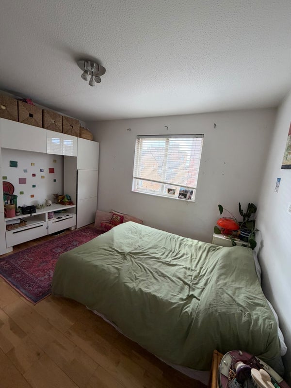 Room Canterbury Place in Greater London