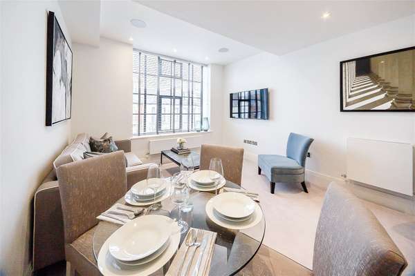 Flat Rainville Road in Greater London