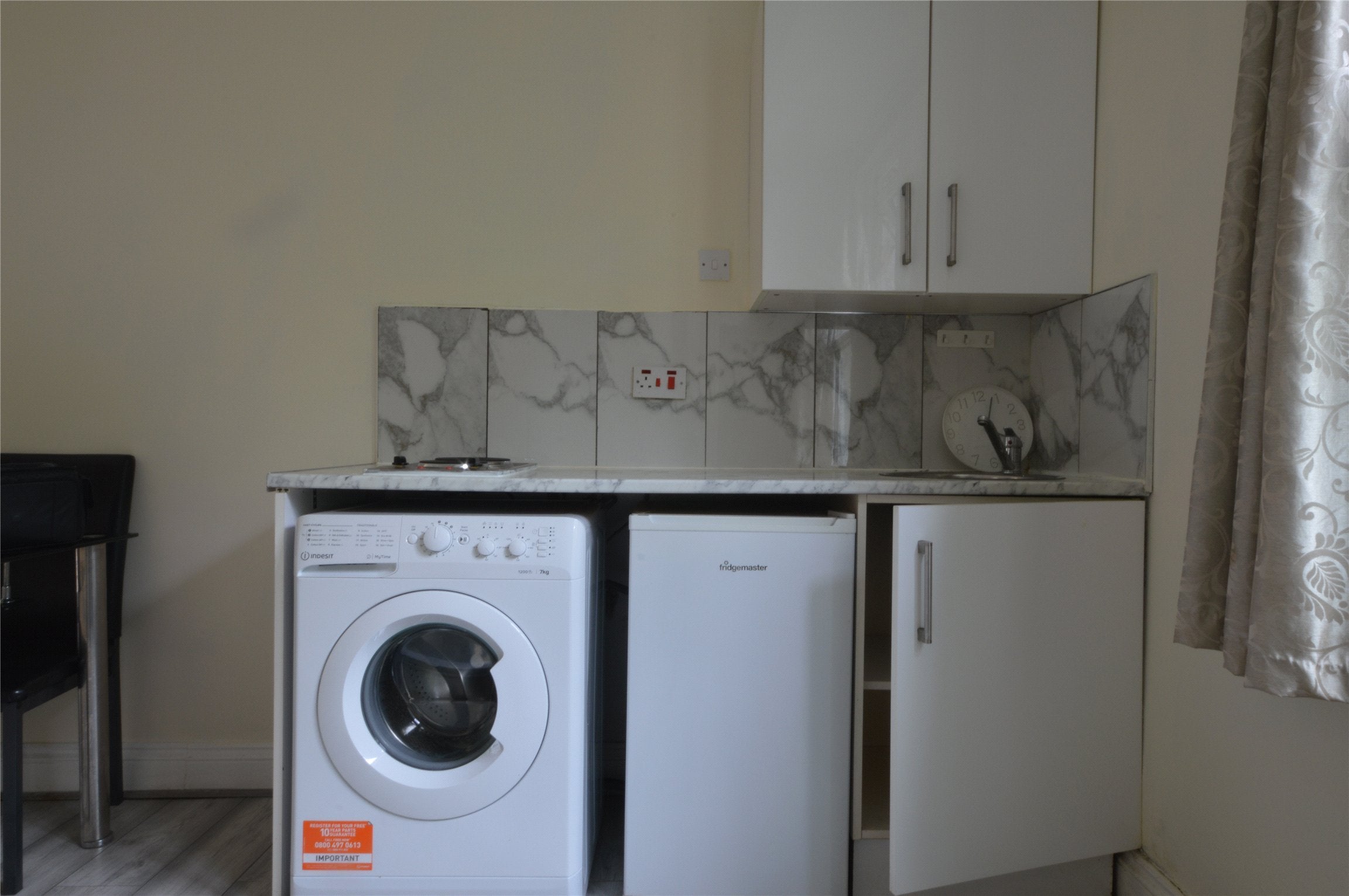 Flat Blakemore Road in Greater London