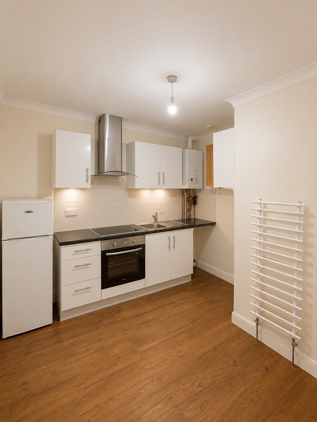 Flat Eldon Road in Greater London