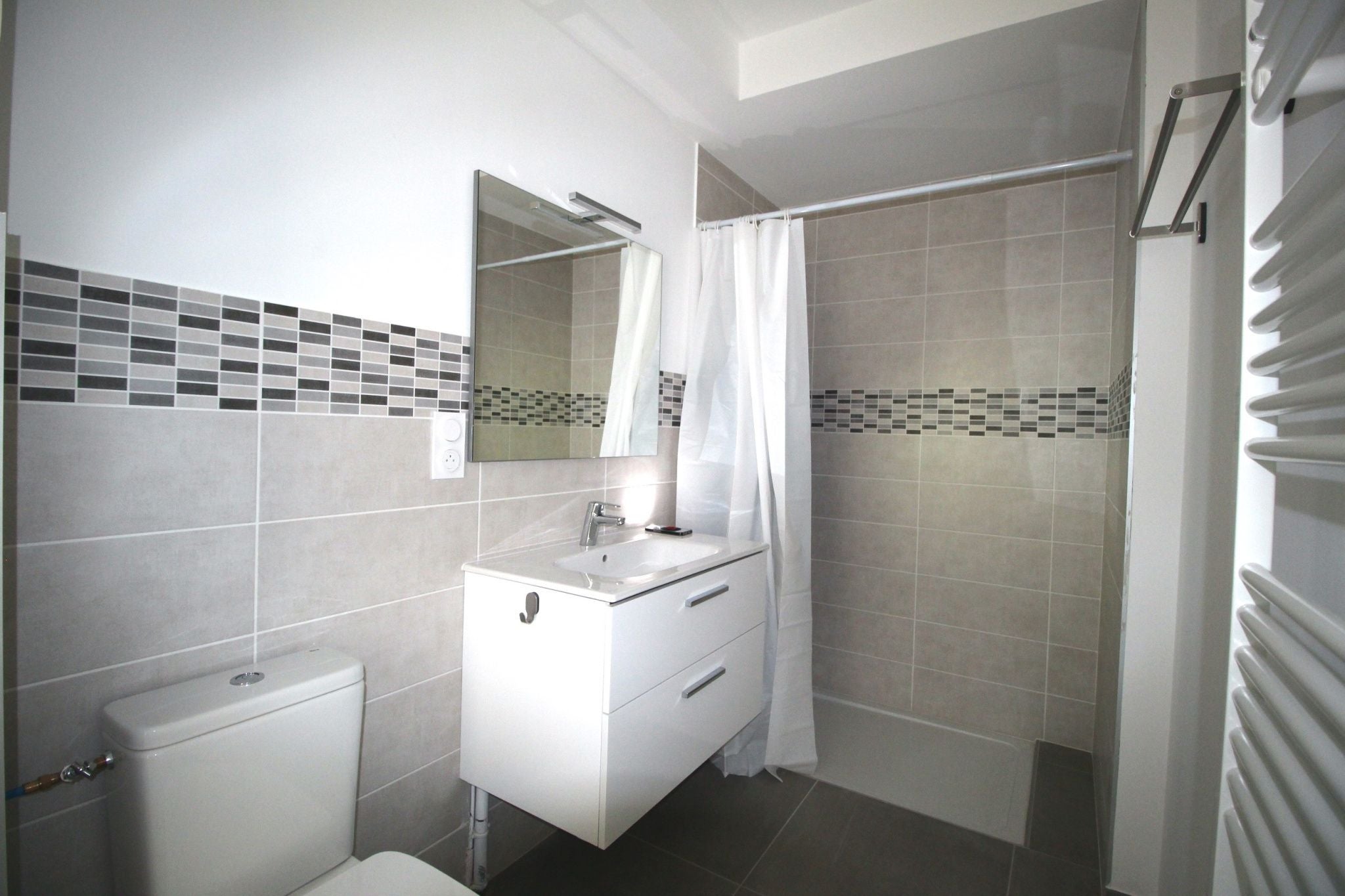 Appartement Place de Montfort à Vaison-la-Romaine