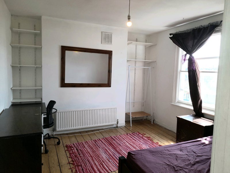 Room Railton Road in Greater London