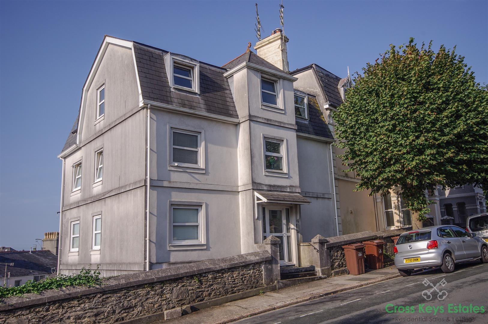 Flat College Avenue in Plymouth