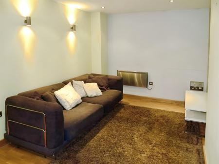 Flat Aire Close in Bradford