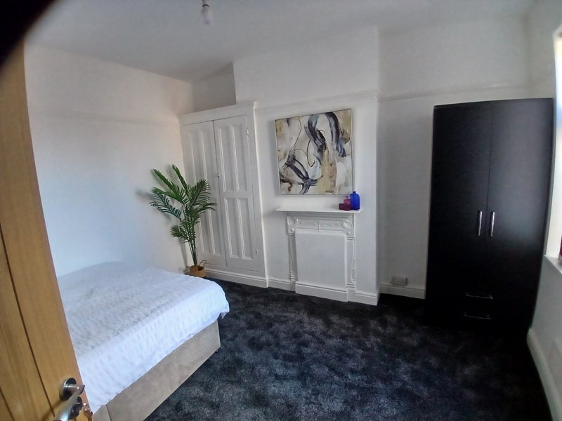 Room Kimberley Road in Leicester