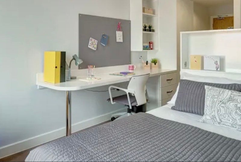 Room Stockwell Green in Greater London
