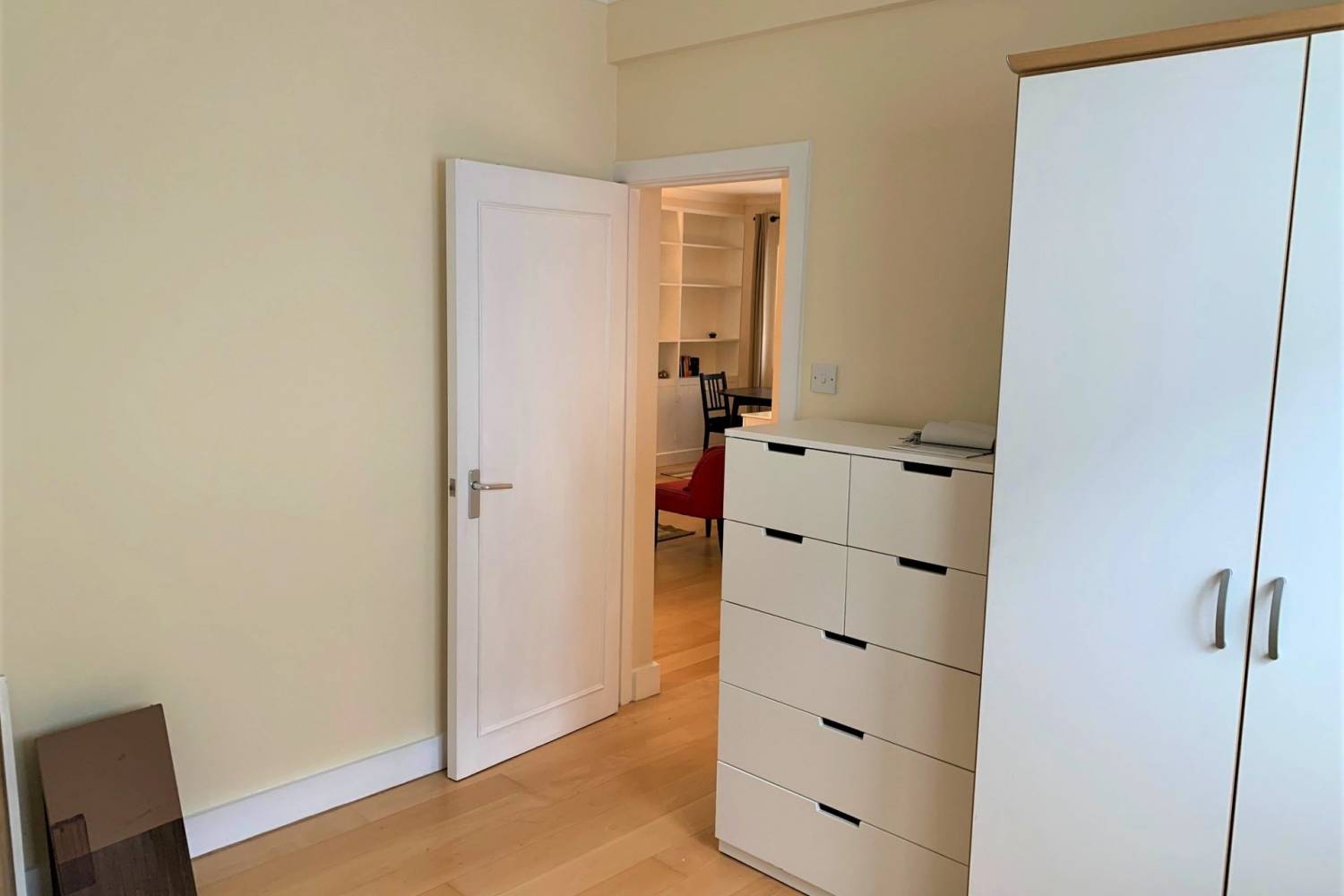Flat Kinnerton Street in City of Westminster