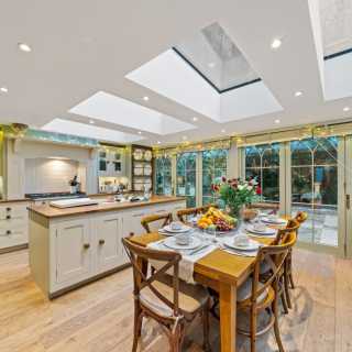 Flat Bloomsbury Square in Greater London