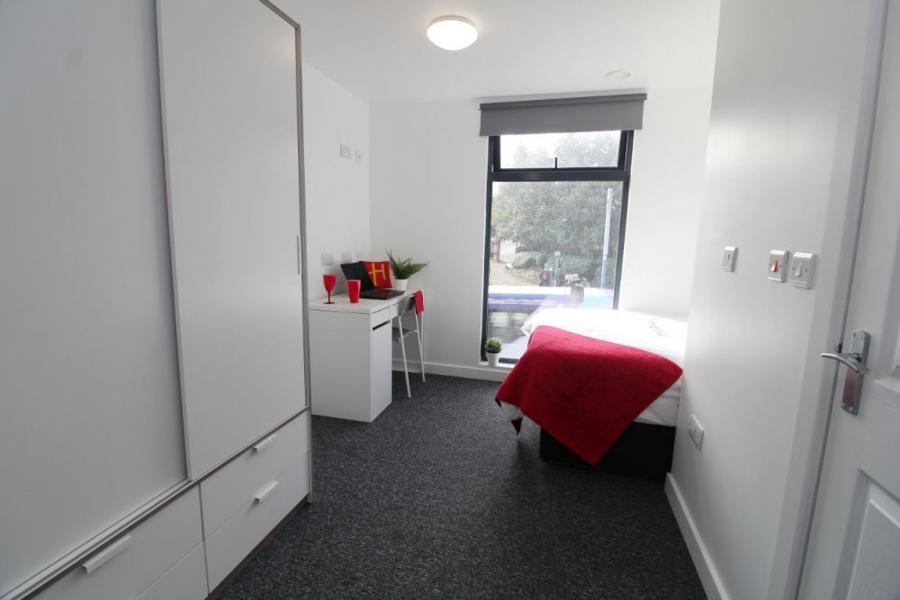 Room Infirmary Road in Sheffield