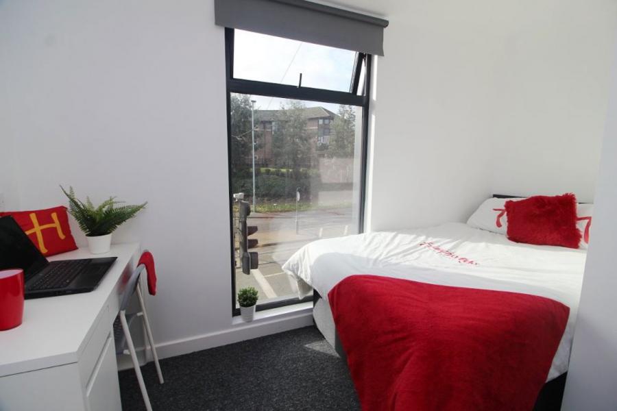 Room Infirmary Road in Sheffield