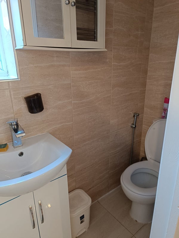 Room Harrow Road in Greater London