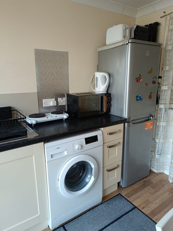 Room Harrow Road in Greater London
