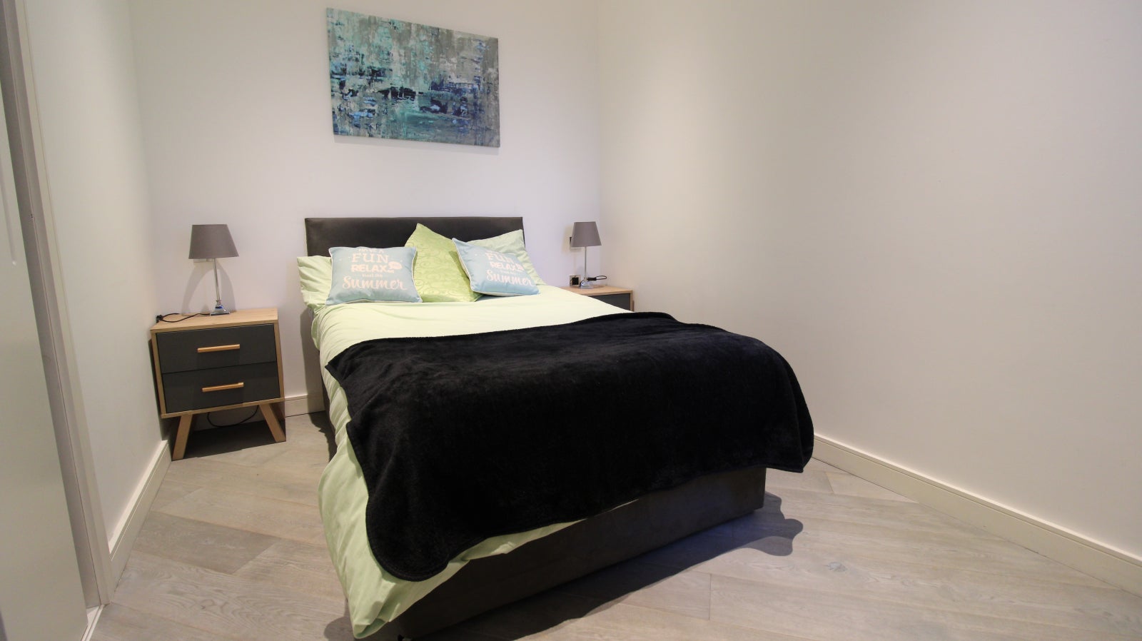 Flat West Regent Street in Glasgow