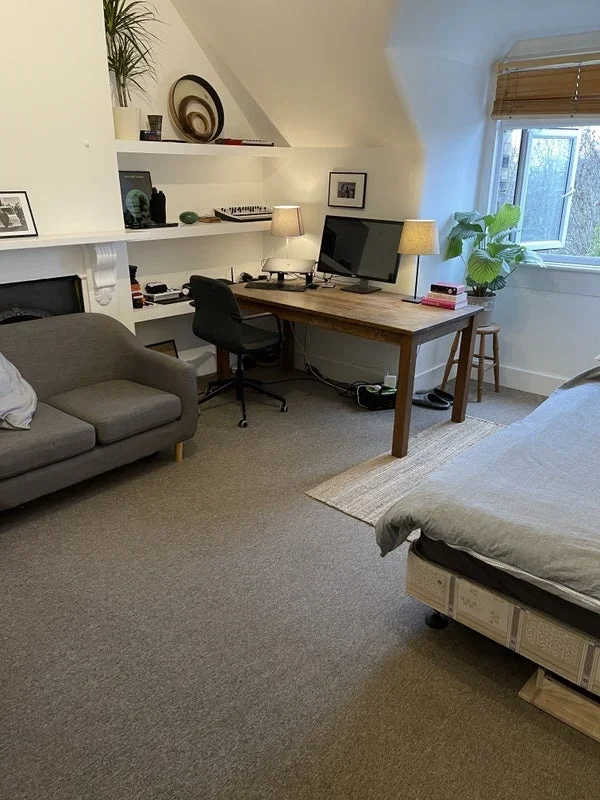 Flat Cecile Park in Greater London