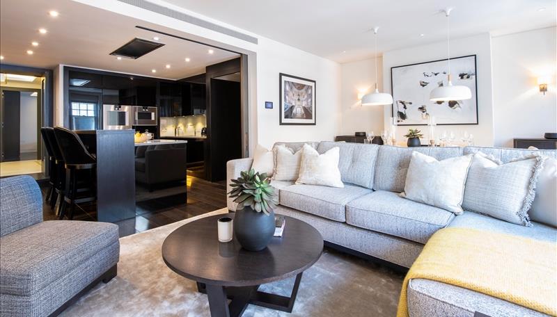 Flat Duke Street in City of Westminster