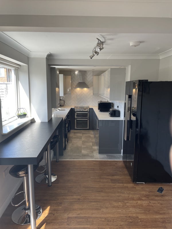 Room Redvers Close in East Hertfordshire