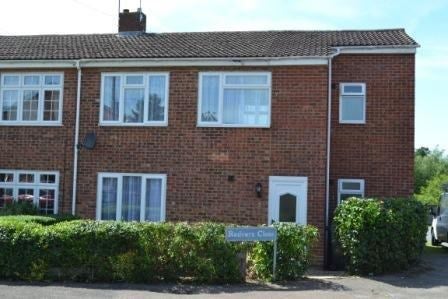 Room Redvers Close in East Hertfordshire