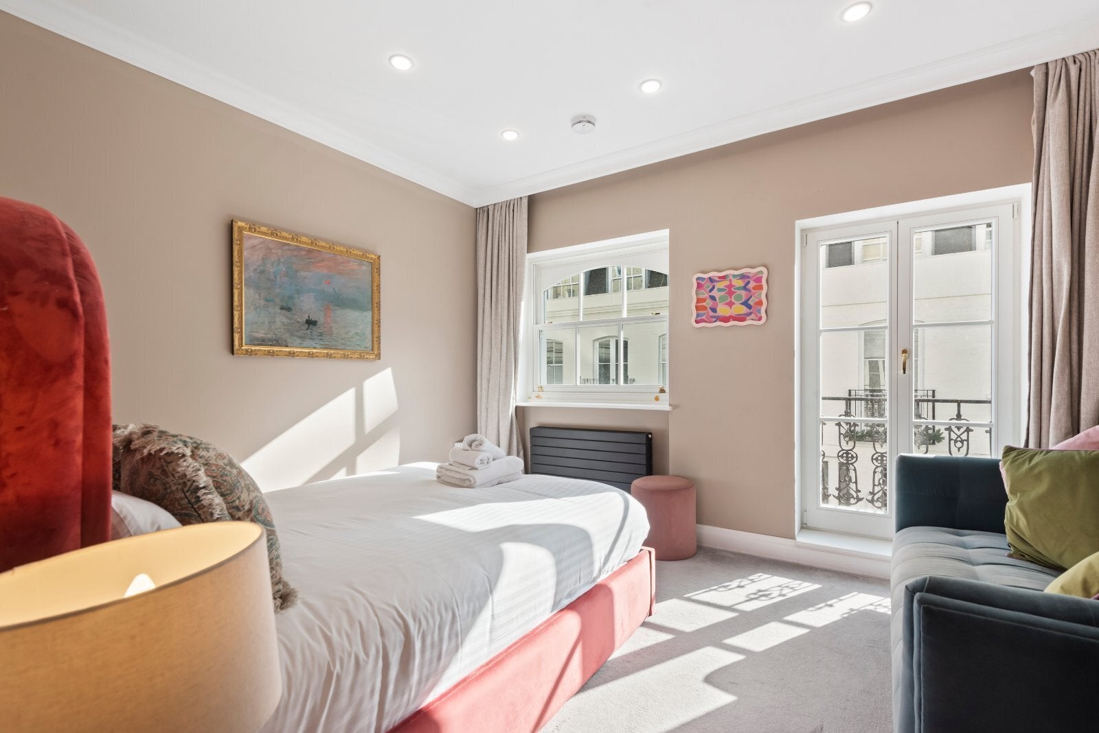 House Petersham Place in Greater London