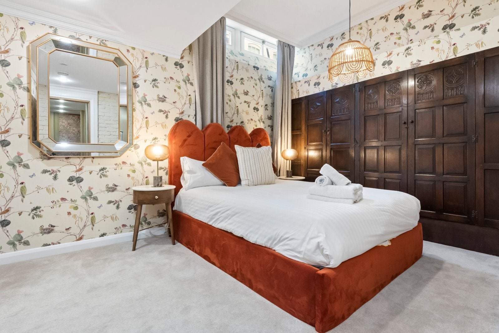 House Petersham Place in Greater London