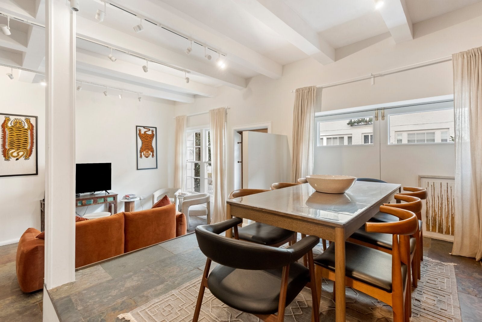 House Petersham Place in Greater London