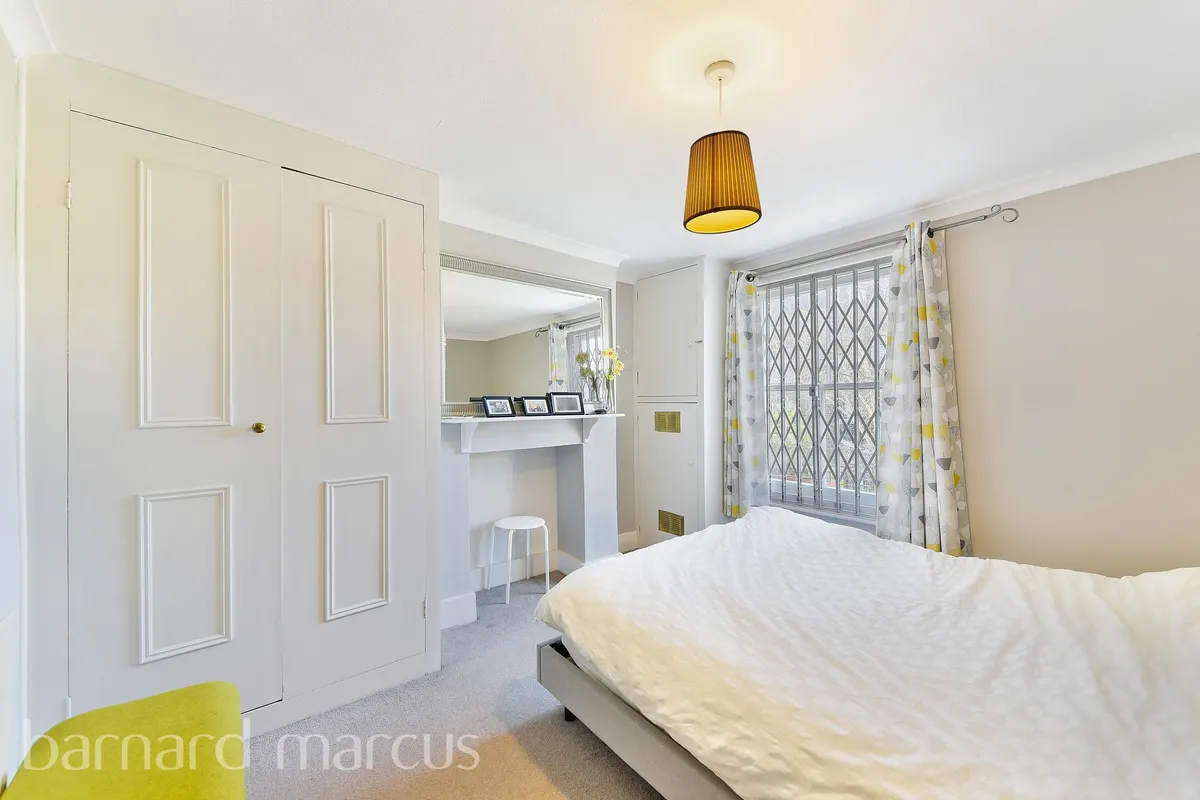 Flat Lavender Sweep in Greater London