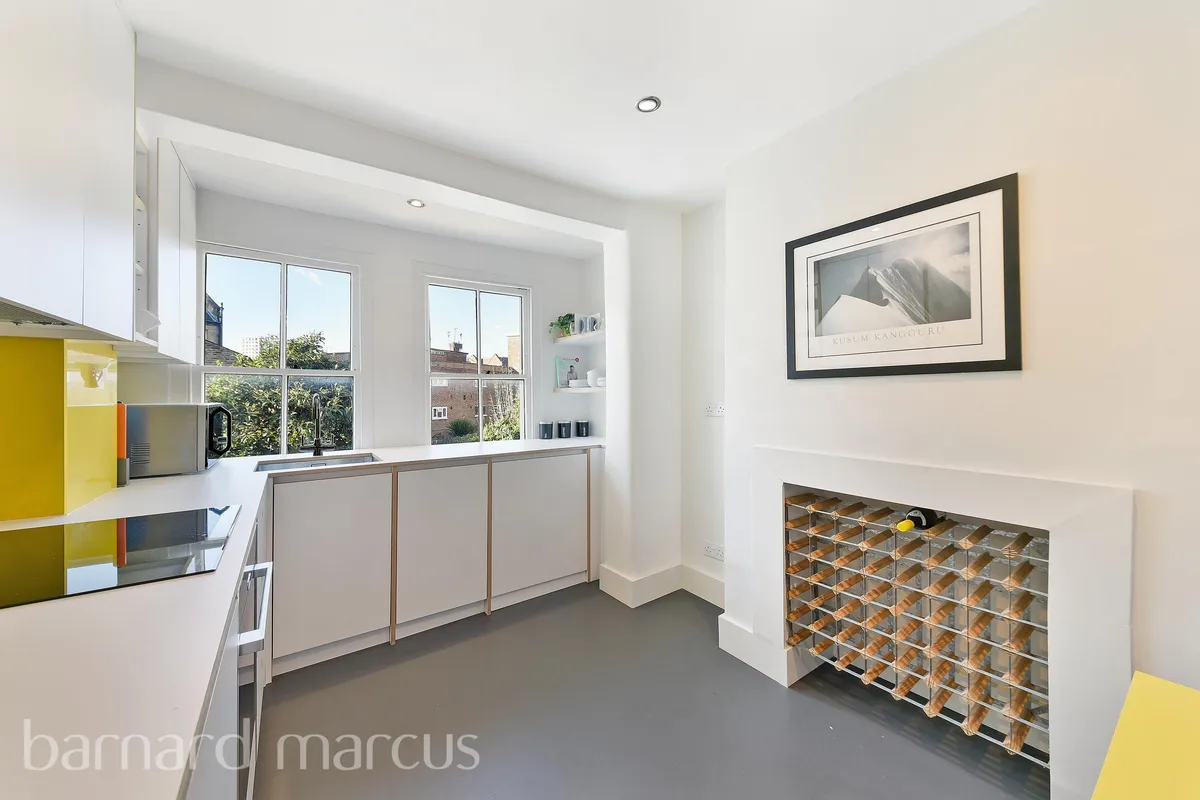 Flat Lavender Sweep in Greater London