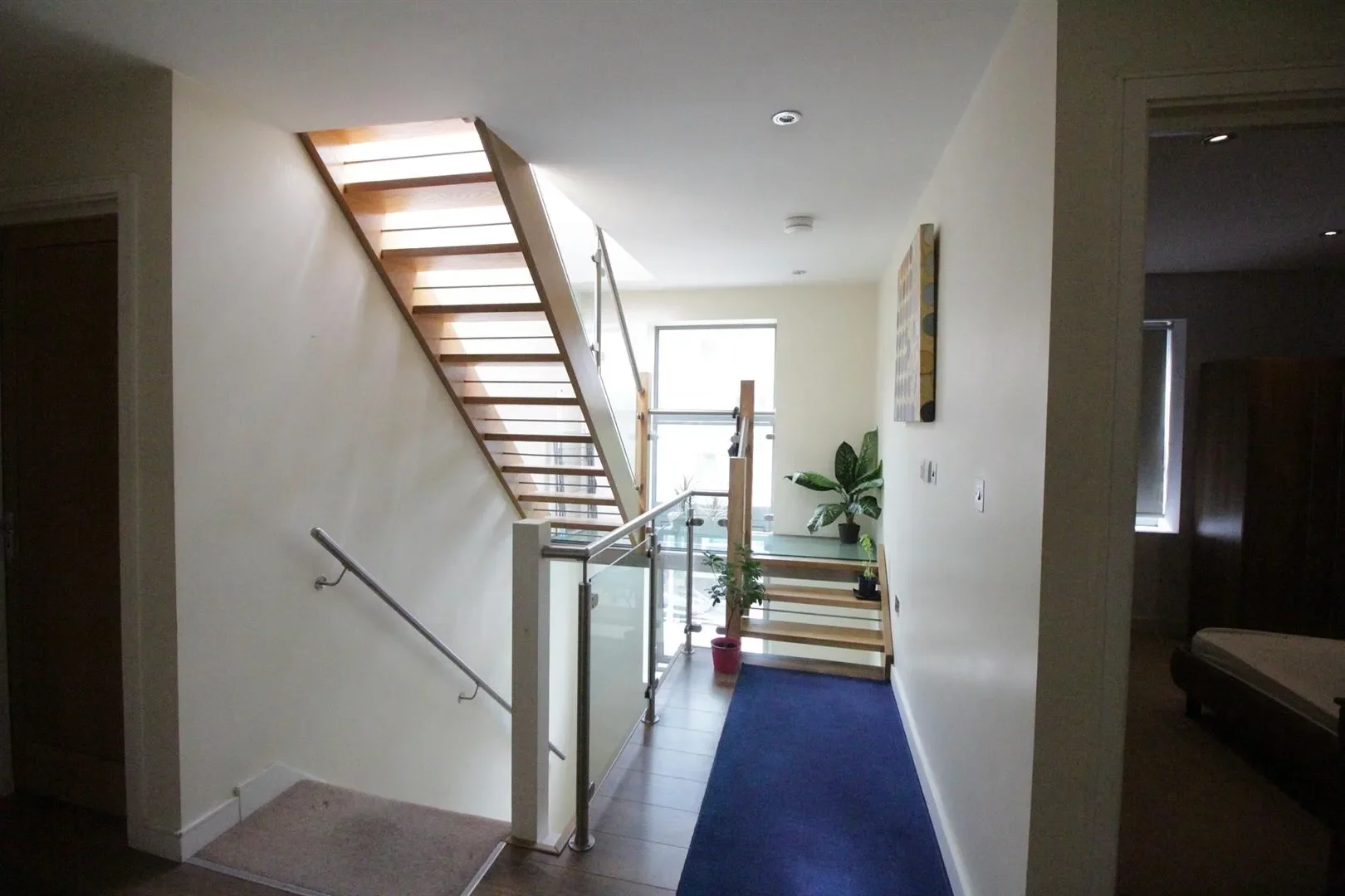 Flat Alpha Grove in Greater London