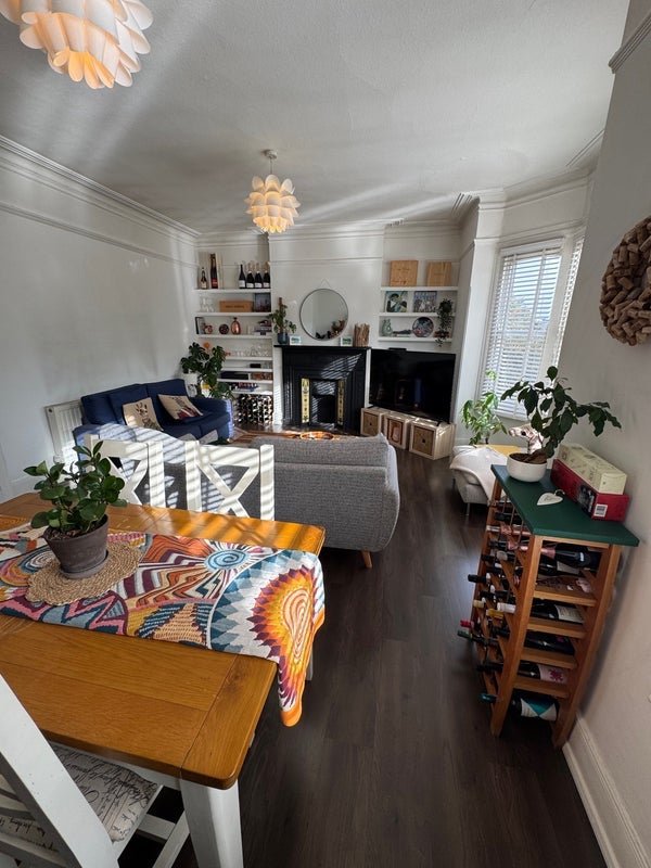Room Mount Nod Road in Greater London