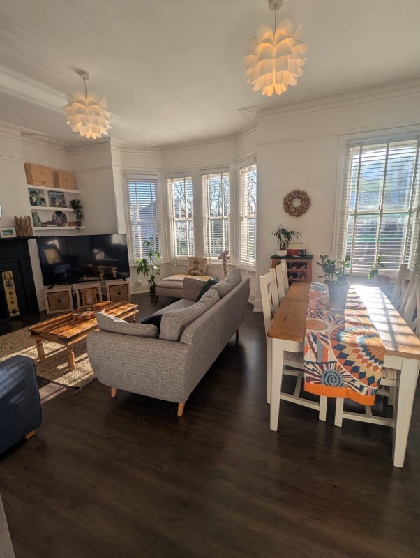 Room Mount Nod Road in Greater London