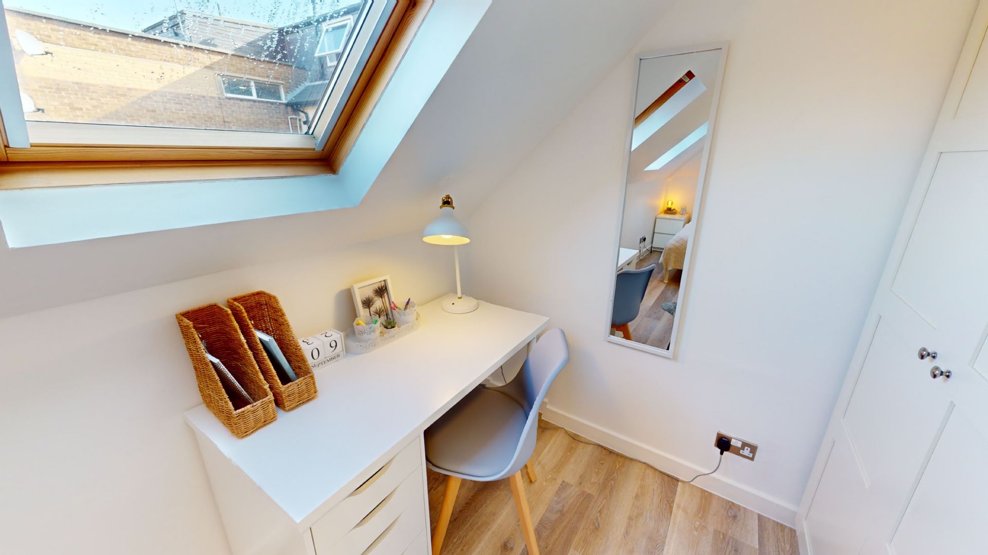 Flat Osborne Road in Newcastle upon Tyne