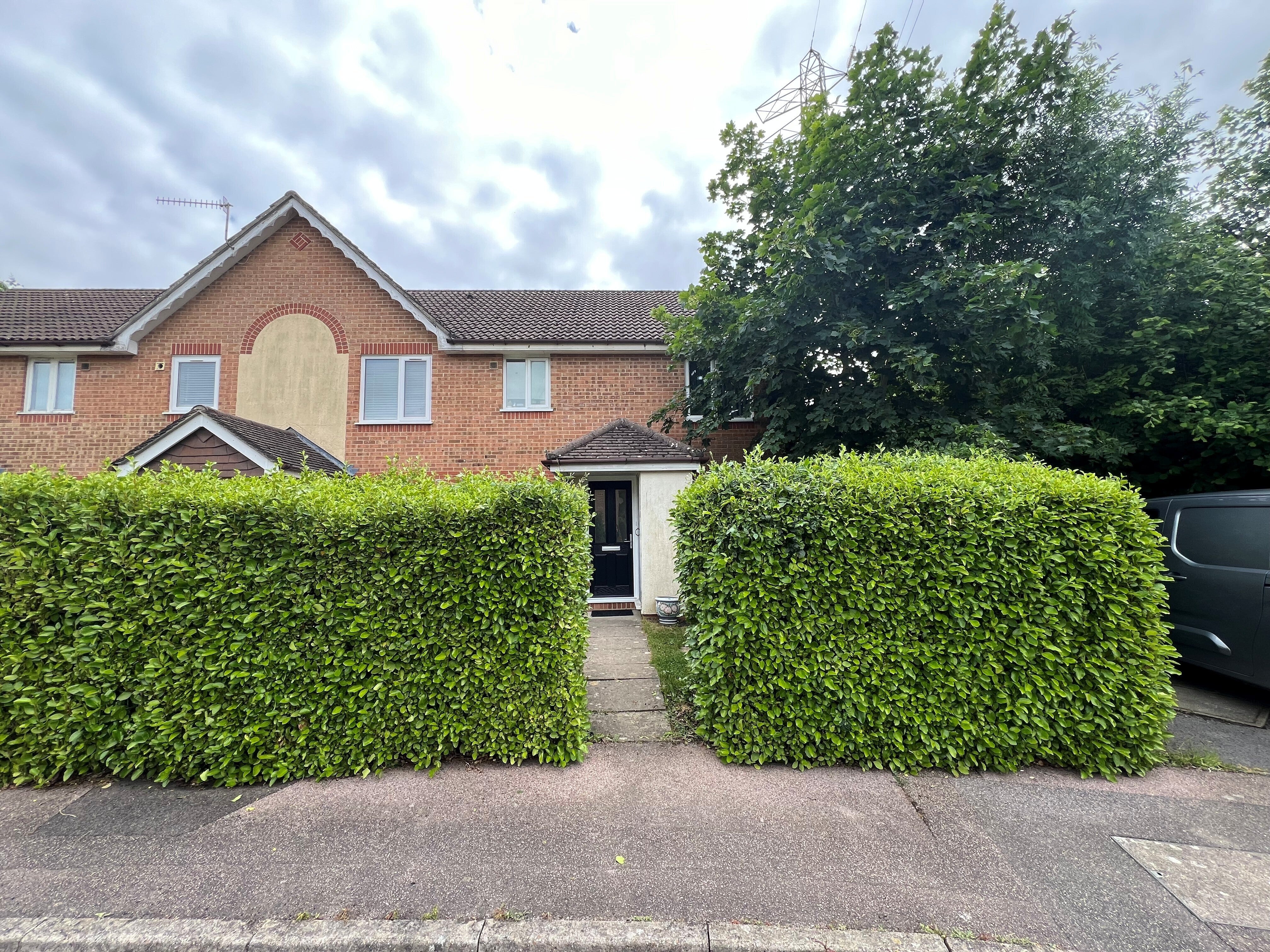 Flat Wheeler Road in Crawley