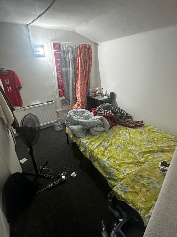Room Bendish Road in Greater London