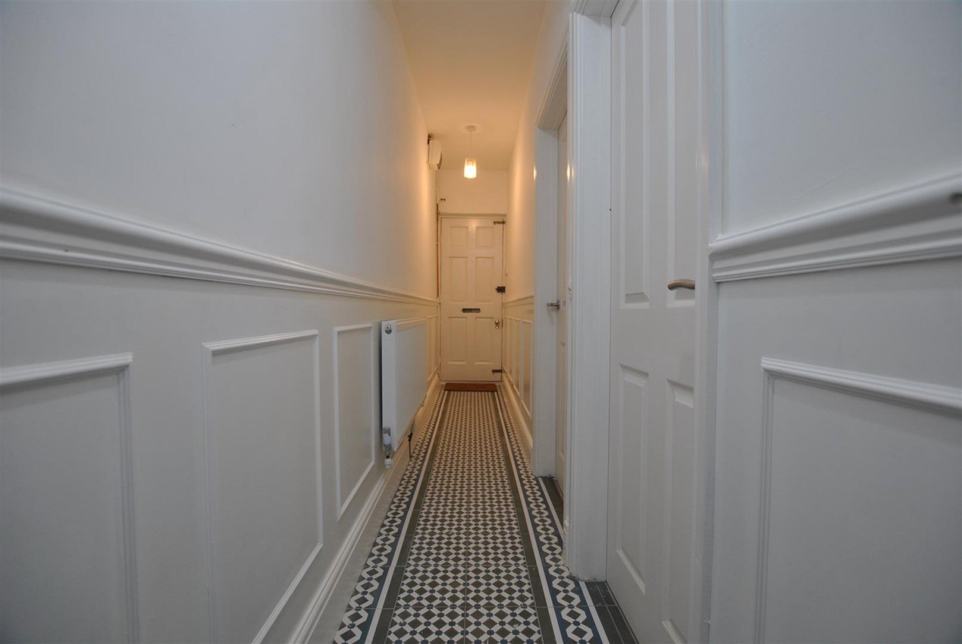 Flat Bathwell Road in Bristol