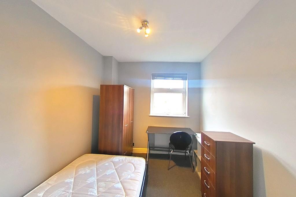 Flat Ashby Road in Charnwood
