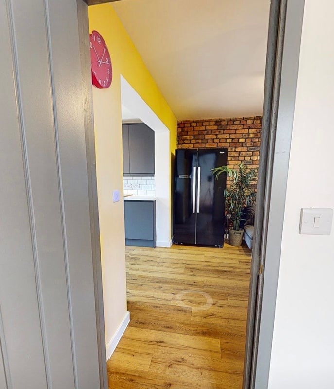 Room Glebelands Road in Bristol