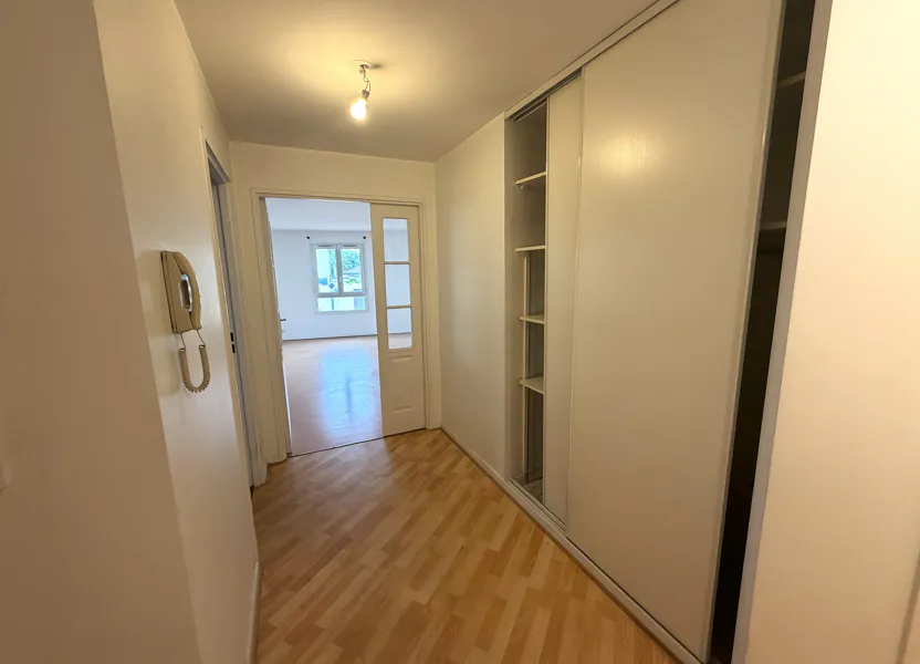 Flat Rue du Révérend Père Christian Gilbert in Asnières-sur-Seine