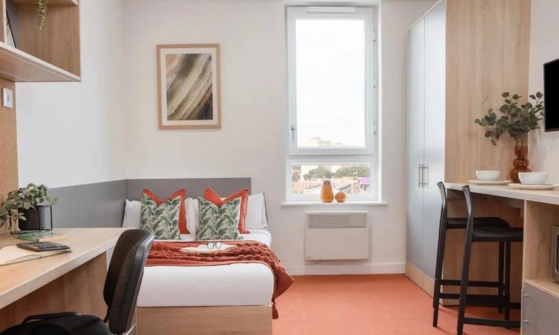 Room Cliveland Street in Birmingham