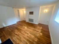 Flat Wellington Road North in Cheadle