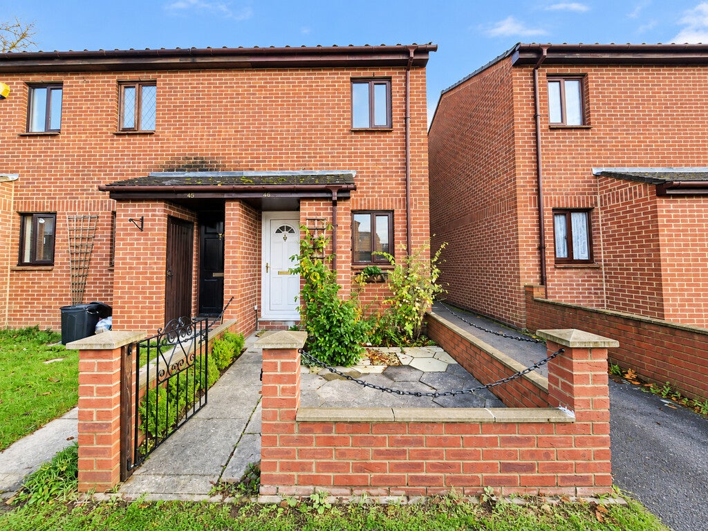 House Newcourt in Greater London