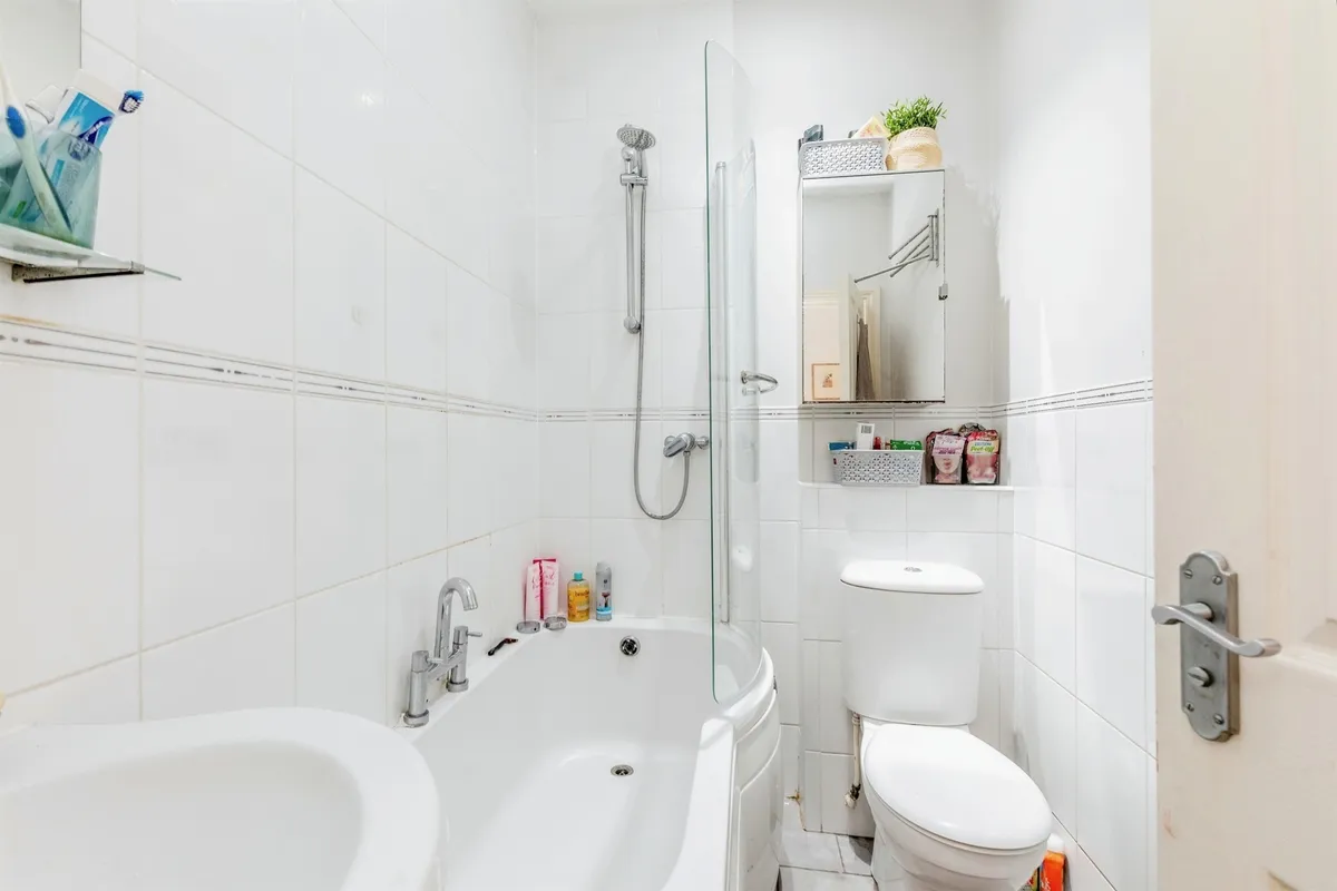 Flat Redland Road in Bristol