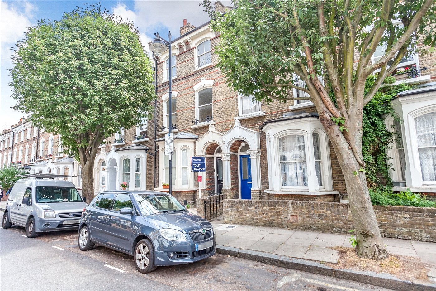 Flat Crossley Street in Greater London