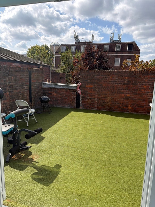 Room Brayford Square in Greater London
