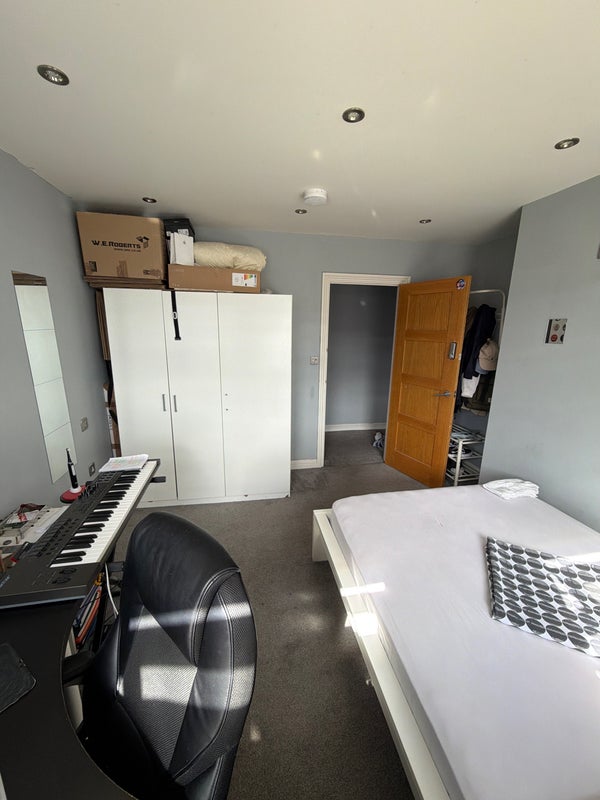 Room Brayford Square in Greater London