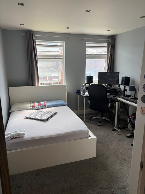 Room Brayford Square in Greater London