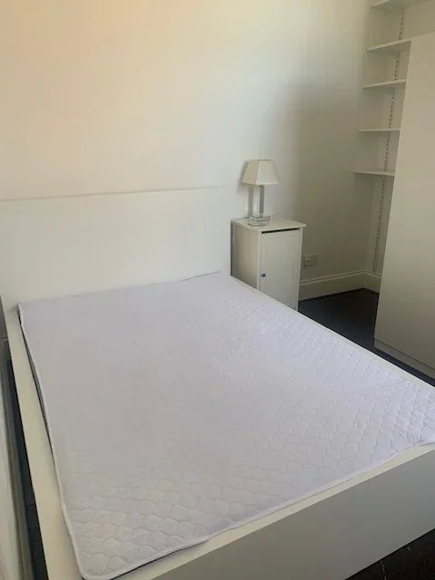 Room Arcadian Gardens in Greater London