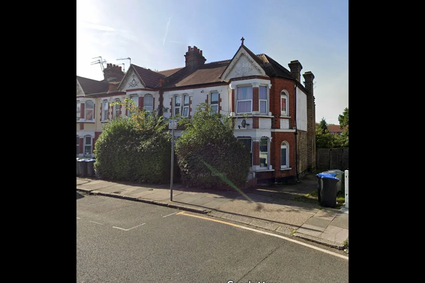 Flat St John's Road in Greater London