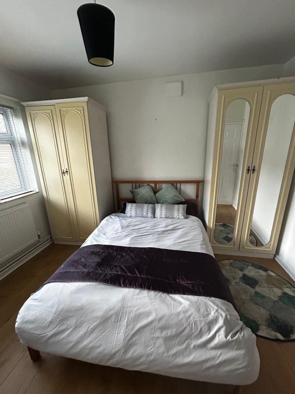 Room Nickson Road in Coventry